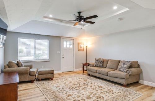 Hughson House | Quaint Hughson Vacation Rental, Walk to Downtown!