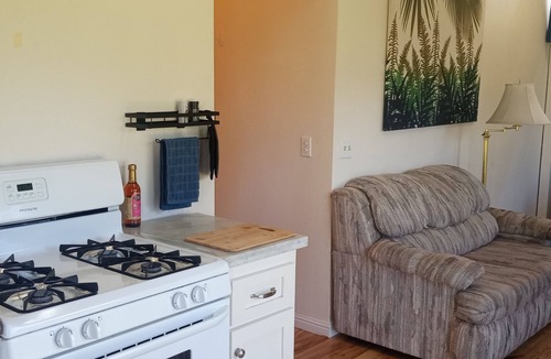 Upper Lake Apartment | Quaint pet friendly studio with AC and WiFi on a 20 acre parcel in Upper Lake