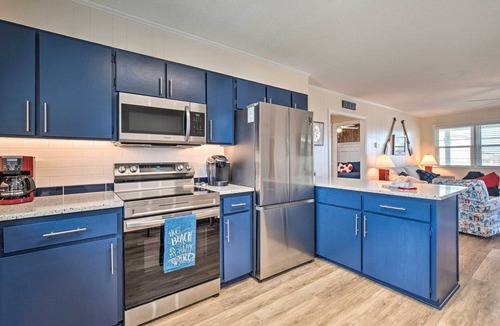 Topsail Beach Cottage | Quaint 'sand Dollar Sandbar' - Walk to Beach!