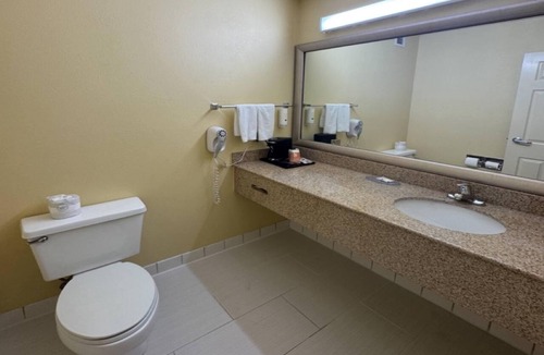 Franklin Hotel | Quality Inn Franklin South