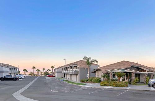 Kettleman City Hotel | Quality Inn Kettleman City near Hwy 41