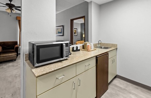 Mount Saint Joseph Hotel | Quality Inn & Suites CVG Airport