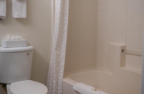 Fresno Hotel | Quality Inn & Suites Fresno Northwest