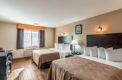 Bakersfield Hotel | Quality Inn & Suites near Downtown Bakersfield