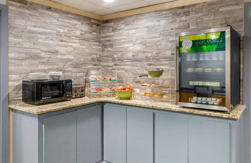 Morrisville Hotel | Quality Inn & Suites Raleigh Durham Airport