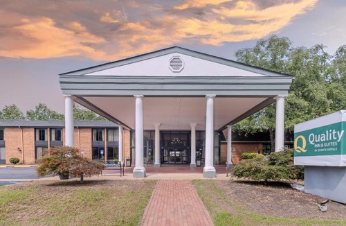Williamsburg Hotel | Quality Inn & Suites