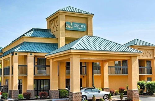Thornburg Hotel | Quality Inn Thornburg