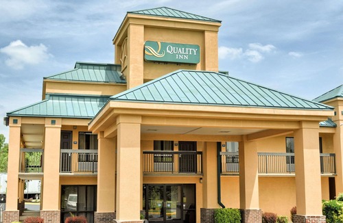 Thornburg Hotel | Quality Inn Thornburg
