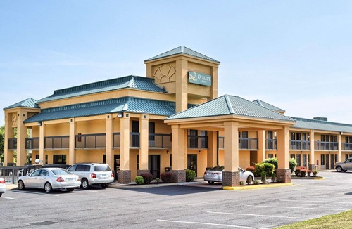 Thornburg Hotel | Quality Inn Thornburg