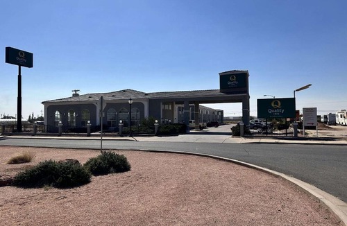 Winslow Hotel | Quality Inn Winslow I-40