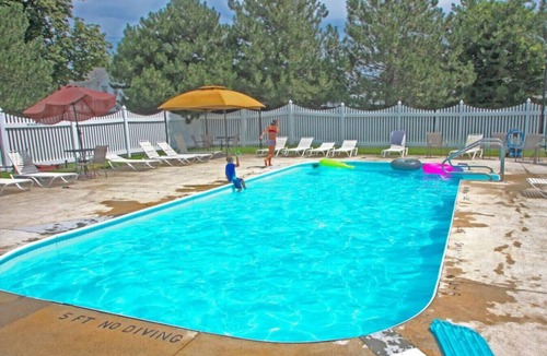 Kelleys Island House | Quarry's Edge with pool - 2 Bdrms 2 Bths