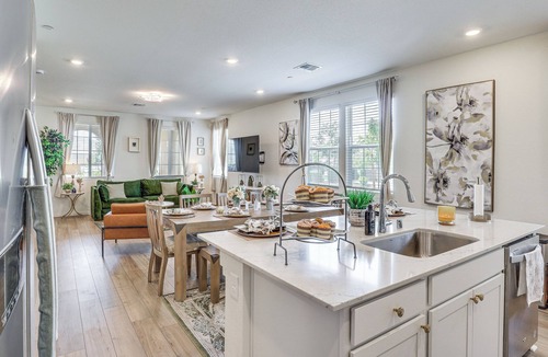 Henderson House | Quick Access to the Las Vegas Strip! Spacious Home
