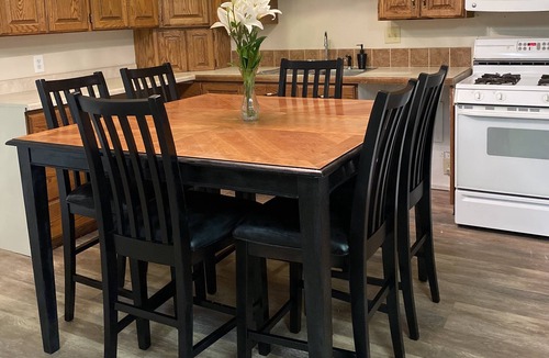 Fillmore Apartment | Quiet apartment at the mouth of meadow mountains. Located right off of i15.