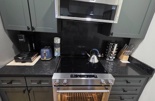 Over-the-Rhine Condo | Quiet cheerful condo in the heart of OTR!