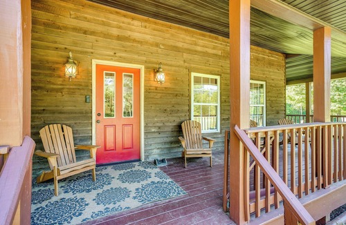 McArthur Cottage | Quiet Family Cabin in Hamden: Hot Tub + Game Room!