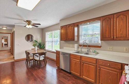 Johnstown House | Quiet Ranch Retreat for Work Crews & Families Johnstown, OH