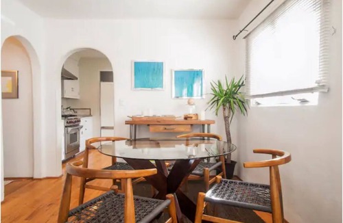 West Beach Cottage | Quintessential Santa Barbara Architecture Close to Beach, Downtown & Funk Zone