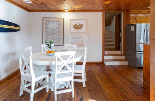 Sullivan's Island Cabin | Raven by AvantStay | Entertainers Dream w/Pool, Hot Tub, Game Room! 9 BRs!