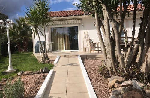 Afa House | Recent air-conditioned house 45m2 in AFA