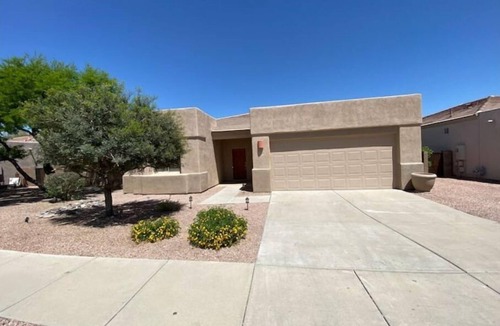 Tucson House | Recently Remodeled 3BR/2BA+Office, Gated Home, Pools, Mountain Views