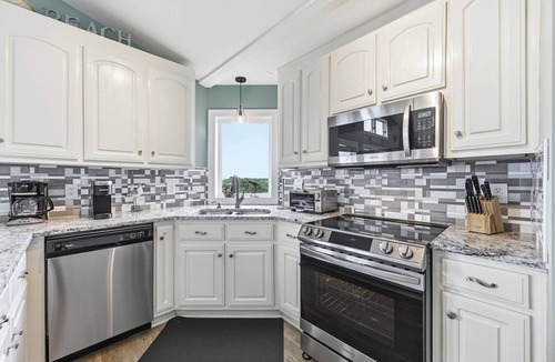 Ocean City Beach House | Recently Updated, 2 King Suites, Community Pool, Private Dock, Tennis Courts