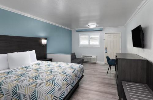 Lemoore Hotel | Red Lion Inn & Suites Lemoore