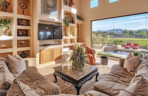 Red Mountain Ranch House | Red Mtn Resort. Backs golf Course. Private heated pool & hot tub