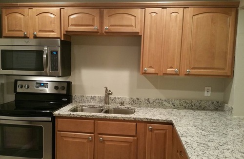 Encanto Cottage | Redbrick Cottage Vacation Rental