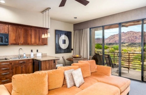 Ivins Villa | Relax at Serene Room in St. George w/Free Parking - Ideal for Weekend Escape