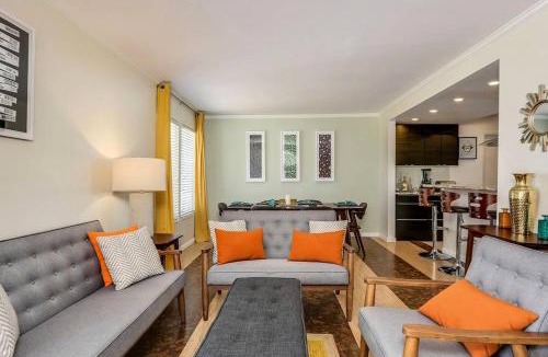 Desert Park Estates House | Relax at the 3BR Tranquil Oasis in Palm Springs