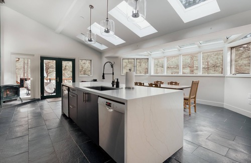 Flagstaff Cabin | Relax in style at a luxury Flagstaff lodge