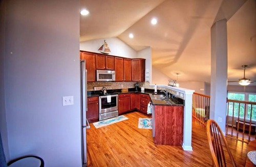 Stevensville House | Relax on Kent Island in a 4 Bedroom Home w/Waterview!