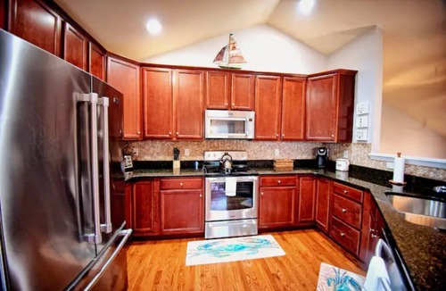 Stevensville House | Relax on Kent Island in a 4 Bedroom Home w/Waterview!