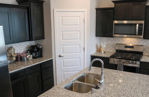 Las Cruces House | Relaxing 3-Bdrs, 2-Baths Spacious Backyard – Family-Friendly & Fully Equipped!