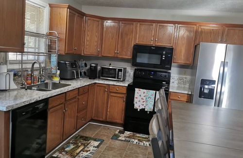 Lexington House | Relaxing 4 bedroom house