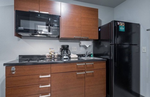 Grant Creek Hotel | Relaxing Extended Stay | Comfortable Room Near Missoula Airport