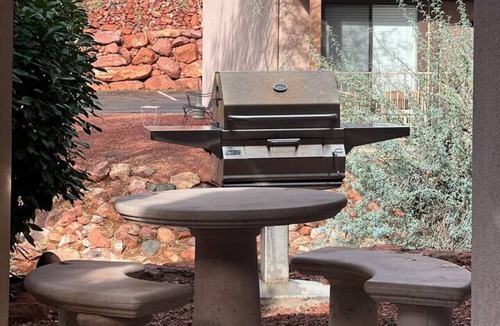 Oak Creek Condo | Relaxing Sedona Condo | Walk to Dining Bell Rock