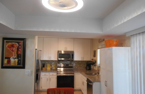 Fountain Hills Condo | Remodeled 2/2, 1 King & 2 Queens 1st Flr Condo, NO STAIRS Walk to all location