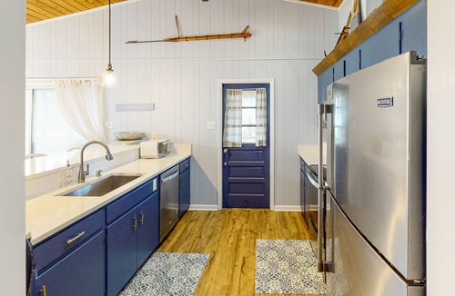 Sandbridge House | Remodeled, ocean view home with rooftop deck & fast WiFi - dog-friendly