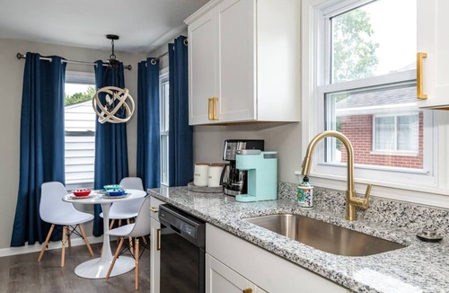 Dayton House | Remodeled-Pet friendly-5 min to WPAFB and Downtown