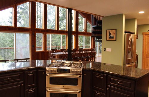Sandpoint House | Remodeled woodland oasis for those who want it all