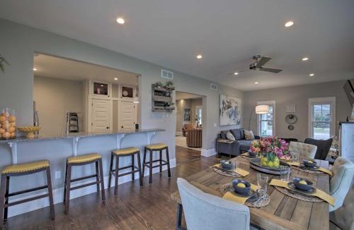Vevay House | Renovated Craftsman House w/Patio & Fire Pit!