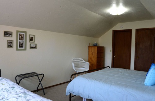 Alton House | Renovated farm house in Alton, UT. Within 45 minutes of Bryce and Zion.