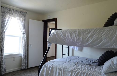 Alton House | Renovated farm house in Alton, UT. Within 45 minutes of Bryce and Zion.