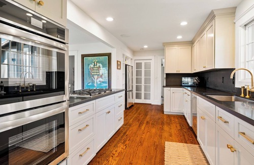Healdsburg House | Renovated Vineyard Home - 4 BR/4 BA - Solar Pool, Spa, Views