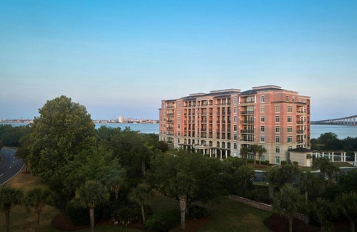 Charleston Hotel | Residence Inn by Marriott Charleston Patriots Point