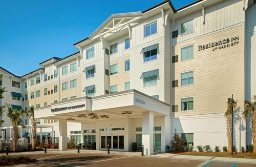Charleston Hotel | Residence Inn by Marriott Charleston Patriots Point