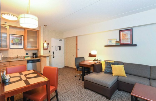West Chester Hotel | Residence Inn by Marriott Cincinnati North/West Chester