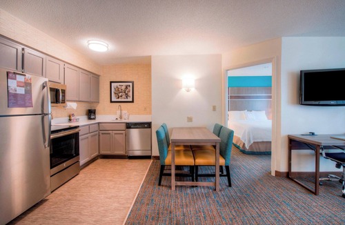 Landfall Hotel | Residence Inn by Marriott Wilmington Landfall