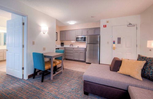 Landfall Hotel | Residence Inn by Marriott Wilmington Landfall